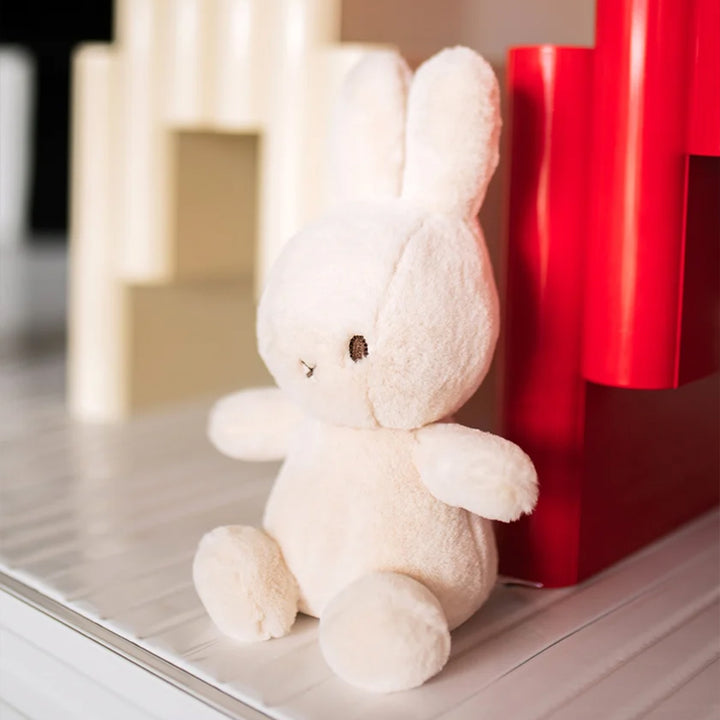 BON TON TOYS Miffy Hase, Weiß in Geschenkbox - 23 cm