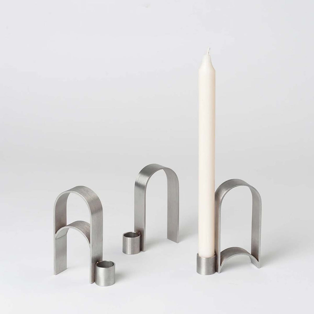 Kristina Dam Arch Vol. 2 Kerzenhalter Stahl (silber)
