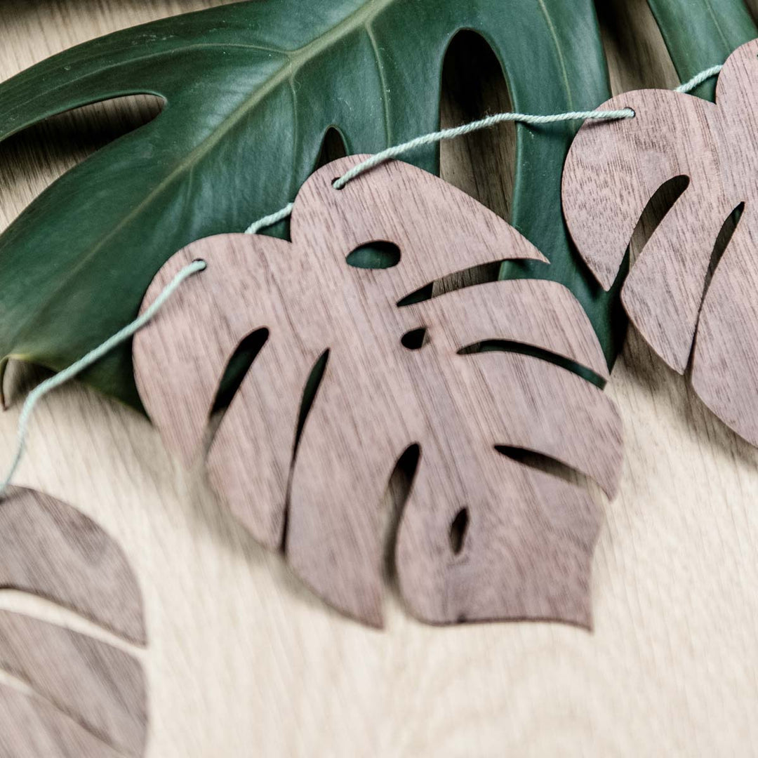 Monstera Girlande Holz